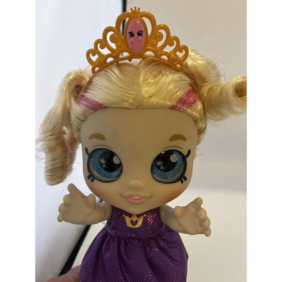 Moose Toys Kindi Kids Tiara Sparkles 10" Doll Bobblehead Princess - Picture 2 of 7
